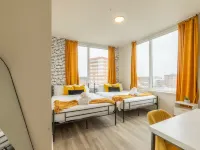Bright & Bold Escape with NYC Views+Free Parking. Sleeps 9+2Baths! 20% Off 7days Hotels in East Orange