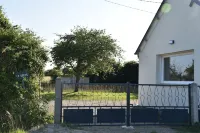 Le Relais du Berger: House at the foot of the salt meadows of Mont Saint-Michel. Hotels in Ceaux