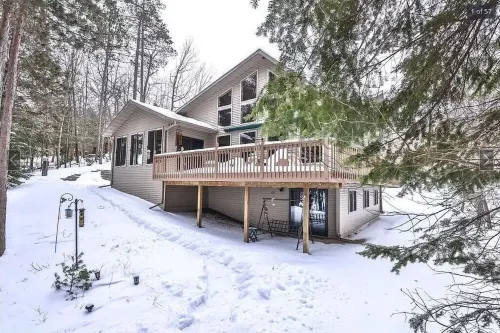 6-Br Lake Cabin Near Eagle River Cabin with Great Fall Views! Utv to Trails!
