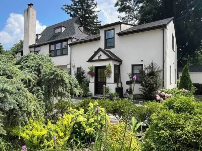 Ushmila's Nest- private entrance, bedroom & bathroom Hotels near Lancaster County Farmers Market