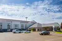 Hampton Inn Sault Ste. Marie - parking