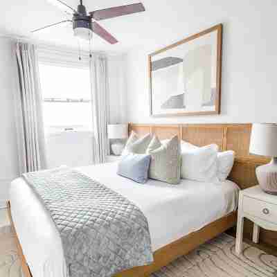 360 King Boutique Suites Rooms