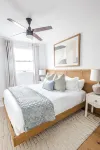 360 King Boutique Suites - Condos