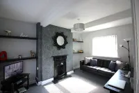 Beautiful House /Free parking 10min fromCity  Centre. - Bungalow