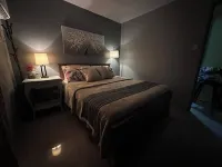 Cozy and Charming 2-bedroom townhouse located near Clark and Malls free parking Hotel in zona CLARK GLOBAL CITY Sign