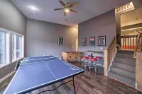 Family-Friendly Massanutten Home w/ Slope Views! - Wifi