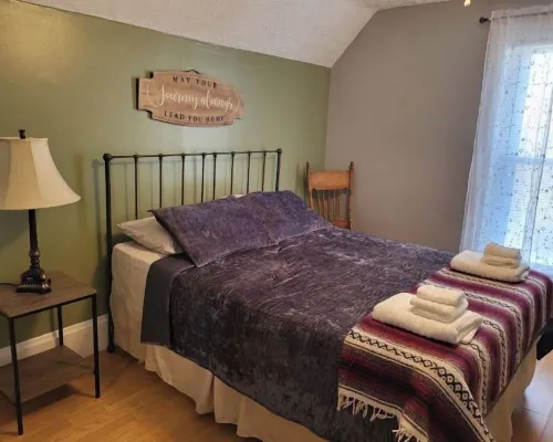 Emma's Place Hotels in LaGrange County