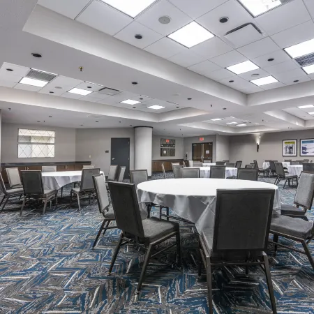 Embassy Suites by Hilton Indianapolis Downtown