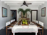 Hibiscus Hill Guest House - Elegant Garden Oasis, Pink Sand Bch 4 Bedroom Home