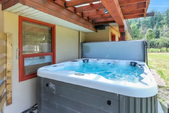 Hopes Hidden Gateway, Full Property!