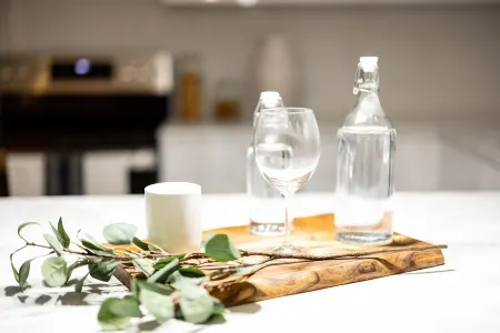 Cozy Modern Home. Stylish, Bright, and Inviting