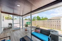 Tranquil Naples Apartment by the Gulf with Outdoor Space