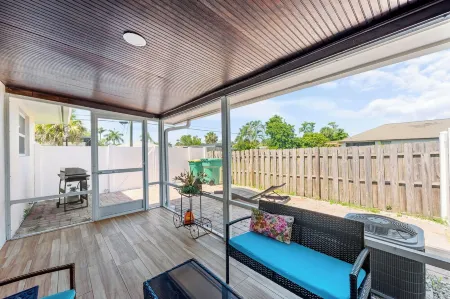 Tranquil Naples Apartment by the Gulf with Outdoor Space