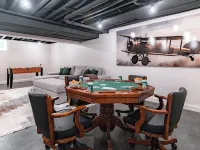Rickenbacker Ridge sleeps 13 w/ heated pool+hot tub+firepit+game room ! Hotels in Marion Township