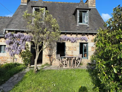 Maison de Charme à Loguivy de la Mer - Garden and Terrace À Deux Pas des Plages Hôtels à : Ploubazlanec