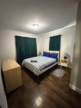 New HOME 4 Br 25 min to NYC & 10 min to EWR