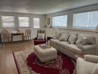 Cozy, Centrally Located Apartment in Rockport, Maine