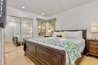 Lazy Lemon; Walk to Koka Booth; Near Wake Med Cary; Well Appointed; Central