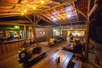 La Tigra Rainforest Lodge - Lodges