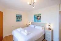 Beach View House - Self Catering Holiday Home - 50 yards from the beach