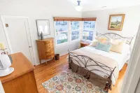 Walk to Tasting Rooms ~ Prime Location + Firepit