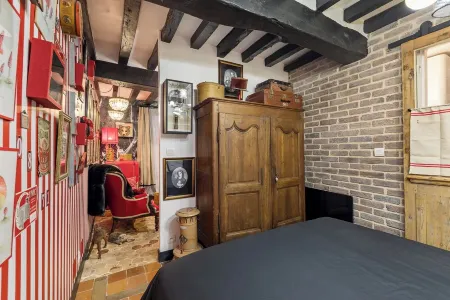 Les Petites Suites Dieppoises - La Tanière du Loup Отели в г. Дьеп