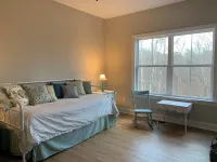 Secluded Getaway, 5-Bedroom home in Ringgold, GA