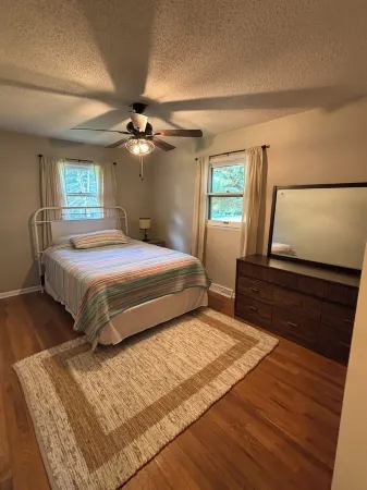 3 Bedroom Charming Ranch Cottage in Logansport close to walking trail