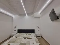 Newly renovated apartment with terrace, 5 minutes walk to the beach Hotel a Portopalo di Capo Passero