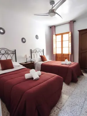 The Well House Hotel dekat Caminito del Rey | Reception Center