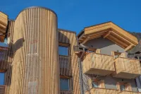 A few minutes from Madonna di Campiglio - Palazzo Righi Green Apartment Hotels in Carisolo