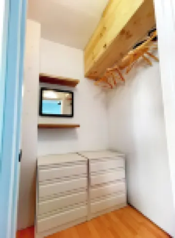 Quiet apartment a few minutes from different areas of interest.