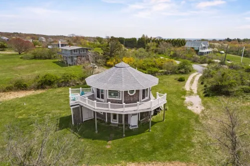 Block Island - 4 Bedroom Home on West Beach Road w/ Panoramic Ocean Views + AC! Hotels in Block Island