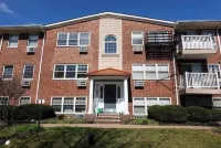 Chic Studio just Steps from the Beach!