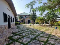 Gorgeous and tranquil compound in the beautiful Peduase area.  호텔