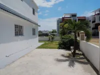 Private Residence ‘Nueva Nagua’ - King Bed with AC, WiFi & Hot Water Nagua 호텔