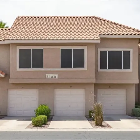 Amazing 2-bedroom Condo in Val Vista Lakes area in Gilbert Az! Pet Friendly!