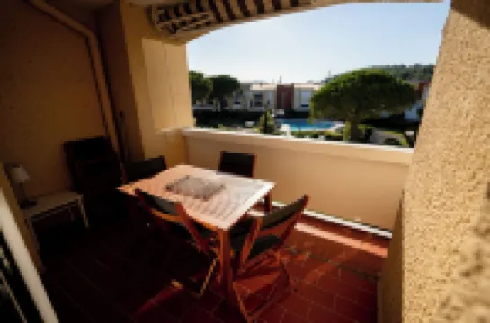 Appartement Deux Chambres 6 Couchages Dans une Résidence au Calme Avec Piscine