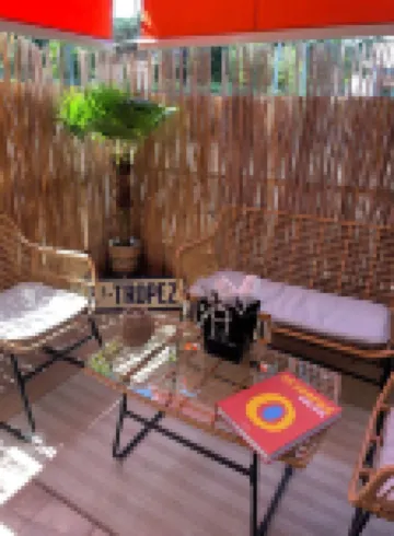 Saint Tropez gendarme apartment