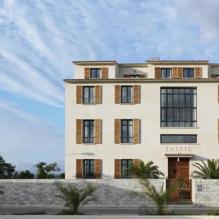 Loft with terrace overlooking Porto-Vecchio salt marshes