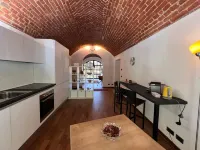 September Suite - Luxury apartment in the historic center of Novara Hotels in Novara