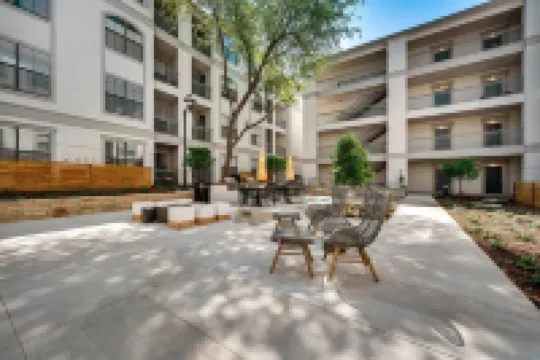 Dallas Uptown Chic 1BR w/ Workspace + Deck overlooking Katy Trail Hotels in Uptown Dallas