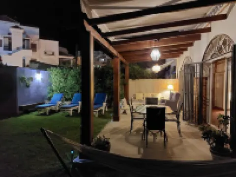 Precioso chalet frente al mar y cerca de campos de golf