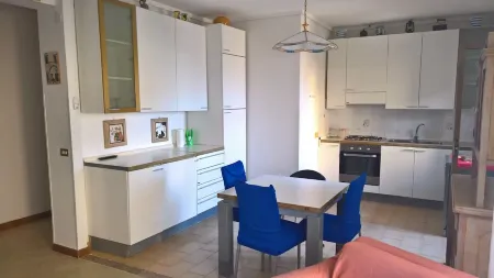 3 bedroom apartment in casa santa Отели в г. Эриче