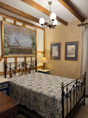 Appartement de Charme Dans une Propriété Campagnarde et une Région Touristique