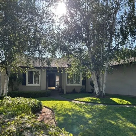 Ham Station - 3 B / 2 BA - Bright & Cheery Home - A Dog’s Dream!