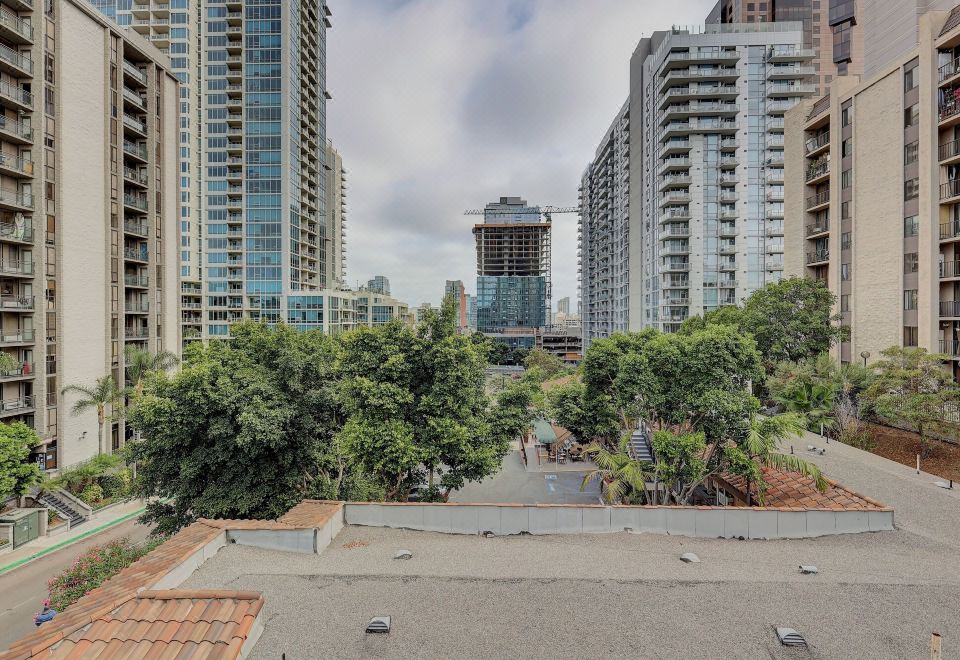 애쉬&9번가 외관