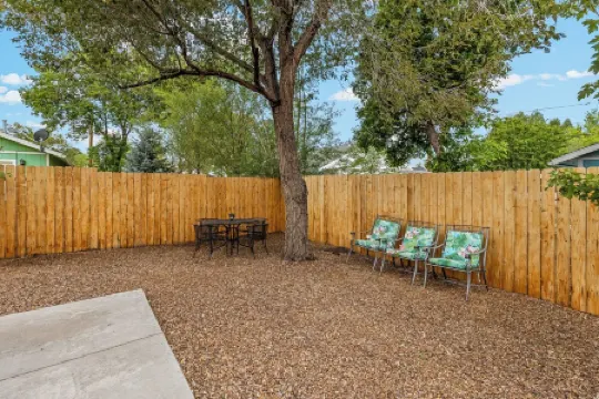 Lower Rates! the Grand Canyon Orange Blossom -Downtown with A/C.