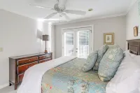 1 Block to The Square: Oxford Condo! -  Ferienwohnungen