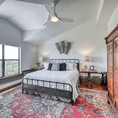 Luxury 23-AC Ranch Hot Tub and Hill Country Views!